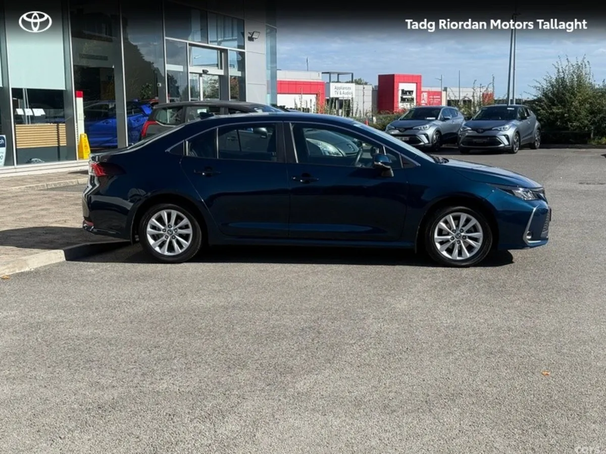 Toyota Corolla Saloon, Petrol Hybrid, 2023, Blue
