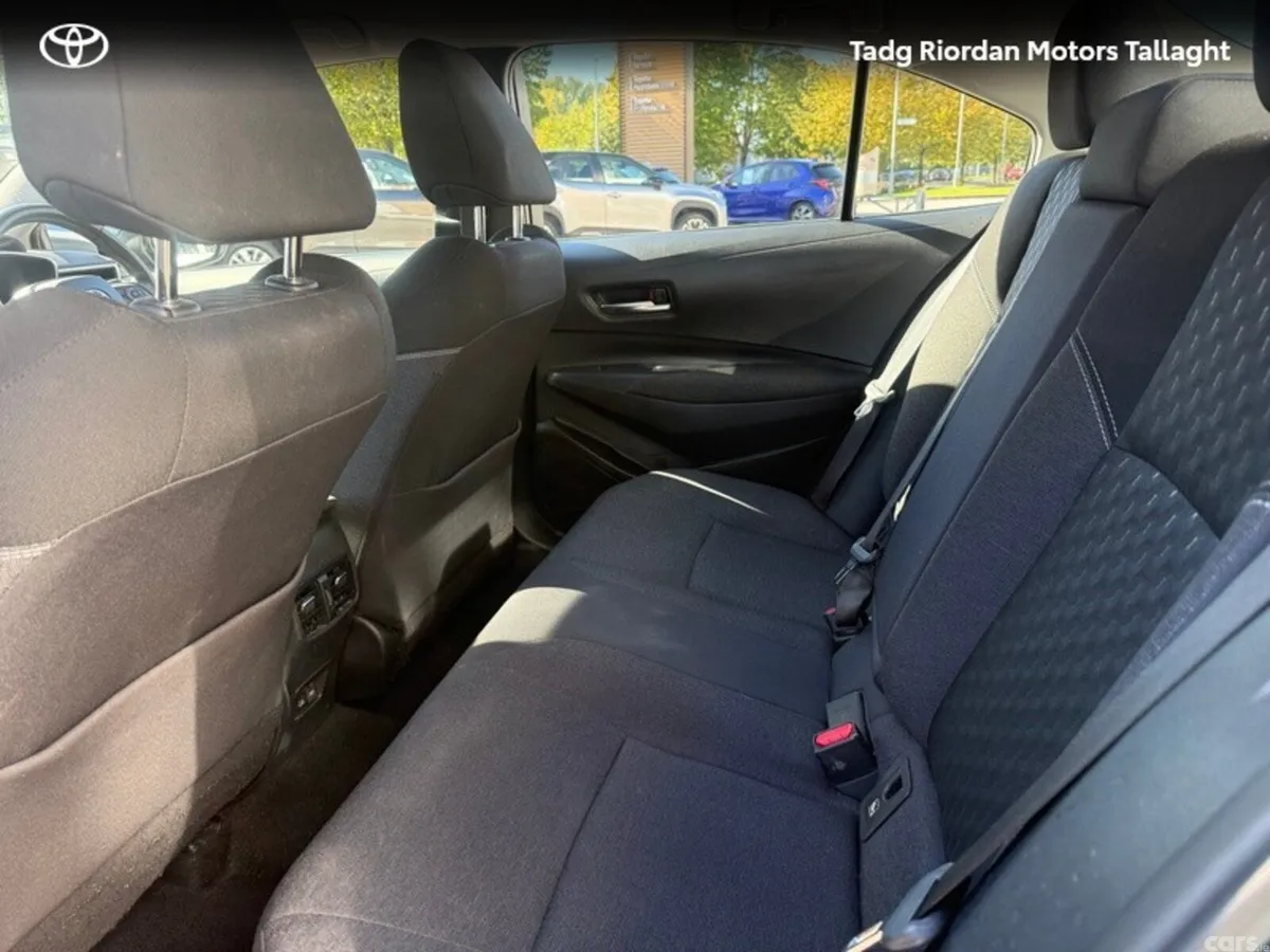 Toyota Corolla Saloon, Petrol Hybrid, 2023, Blue