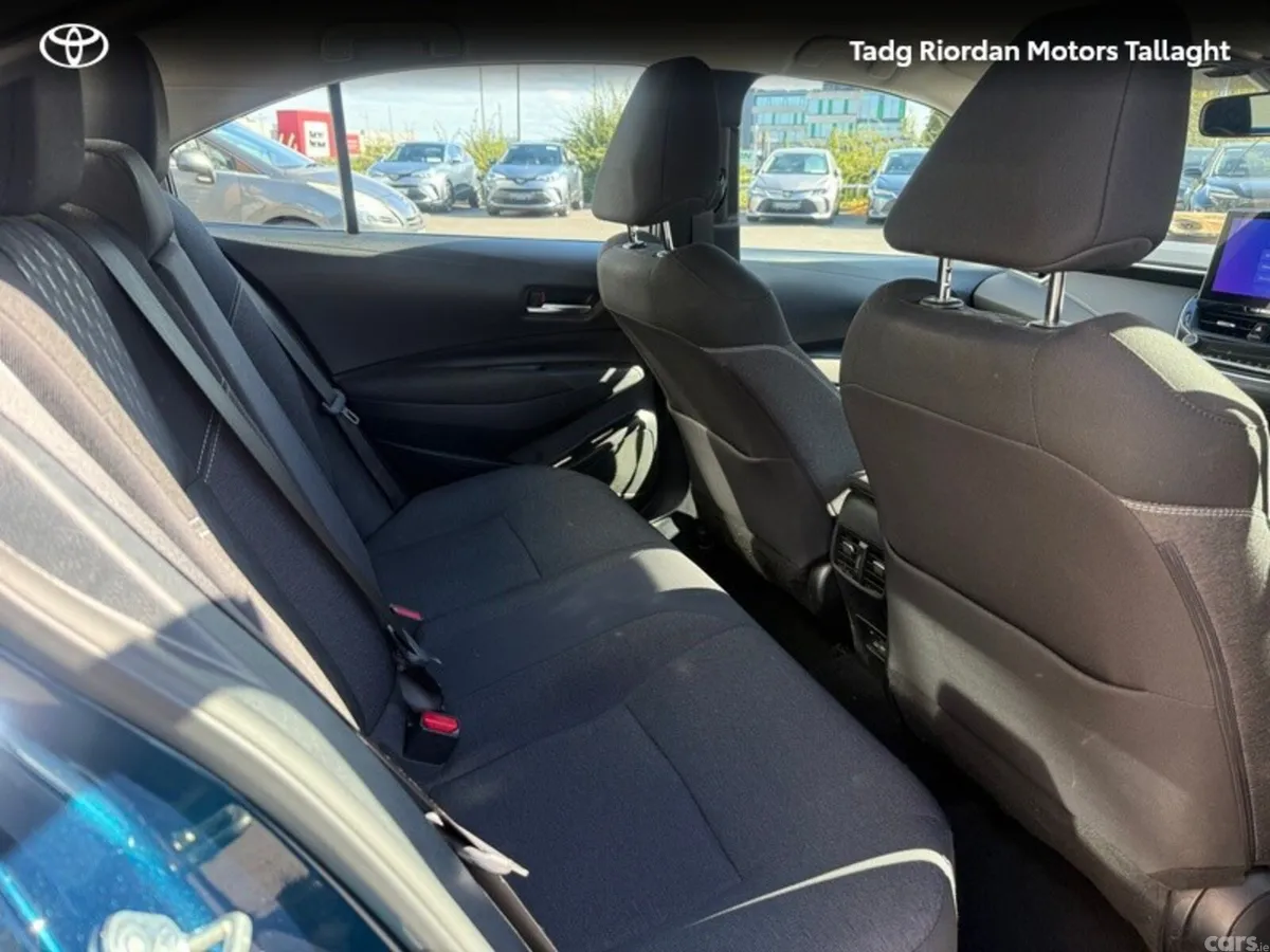Toyota Corolla Saloon, Petrol Hybrid, 2023, Blue