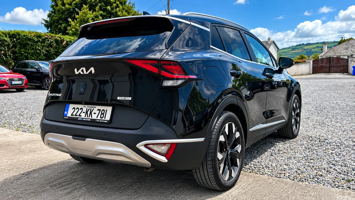 Kia Sportage SUV, Petrol Plug-in Hybrid, 2022, Black