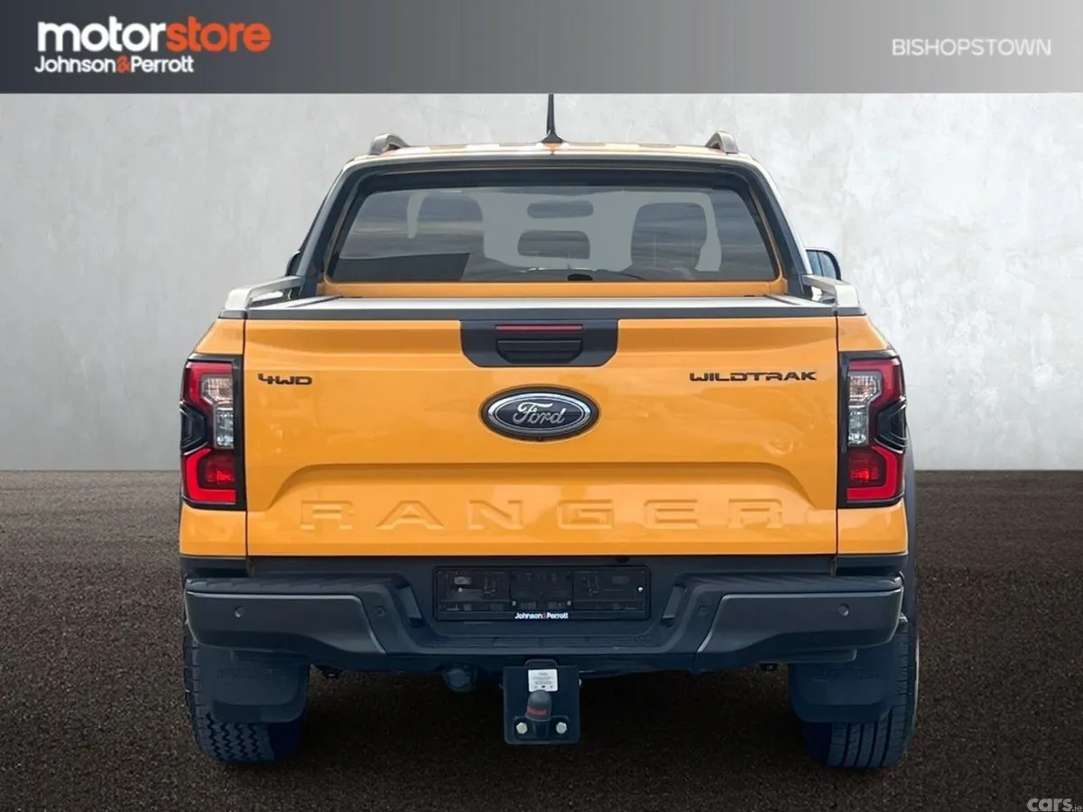 Ford Ranger MPV, Diesel, 2023, Orange