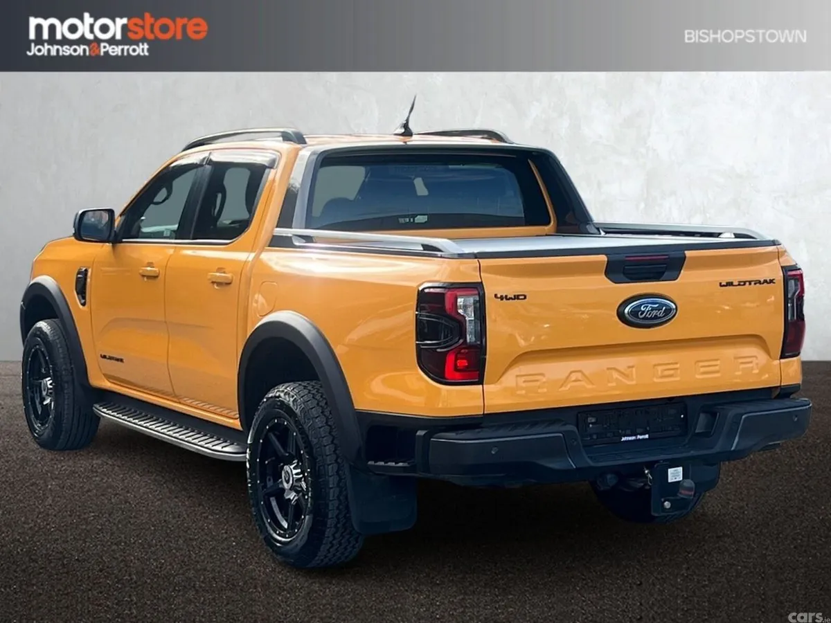 Ford Ranger MPV, Diesel, 2023, Orange
