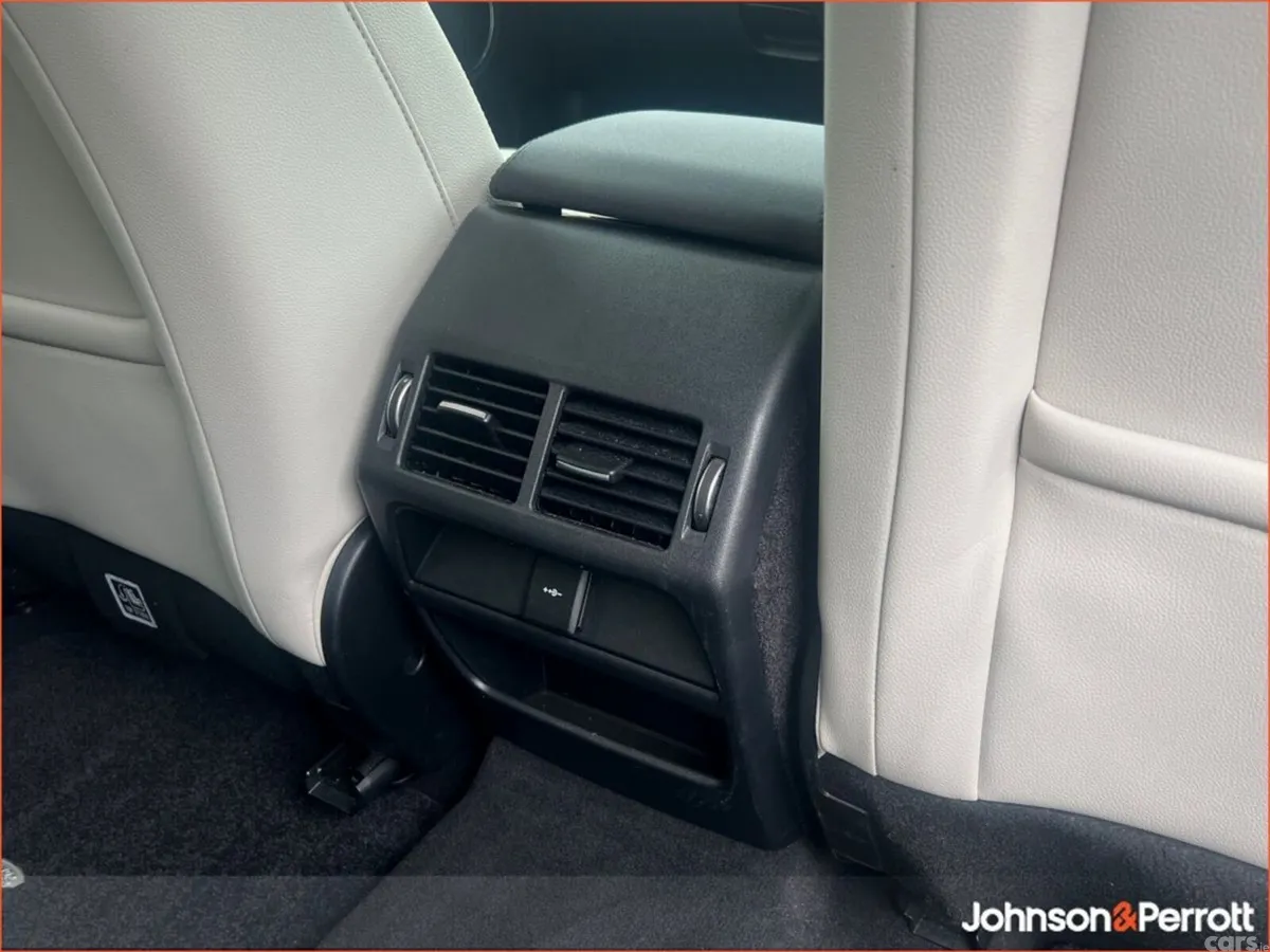 Land Rover Discovery Sport SUV, Diesel, 2021, White