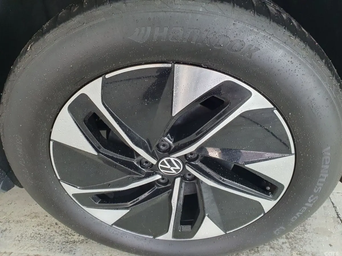 Volkswagen ID.4 SUV, Electric, 2025, Black