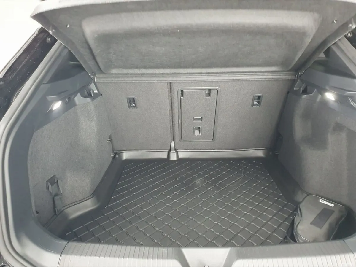 Volkswagen ID.4 SUV, Electric, 2025, Black