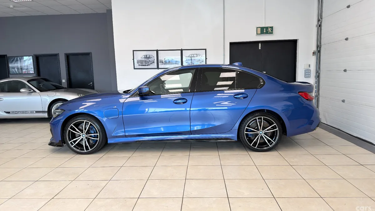 BMW 3-Series Saloon, Petrol Plug-in Hybrid, 2021, Blue
