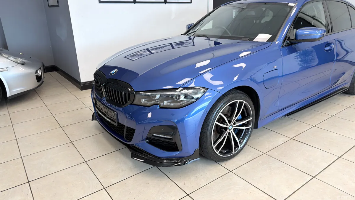 BMW 3-Series Saloon, Petrol Plug-in Hybrid, 2021, Blue