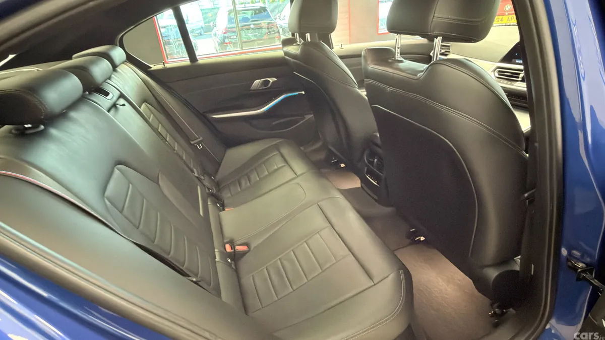 BMW 3-Series Saloon, Petrol Plug-in Hybrid, 2021, Blue