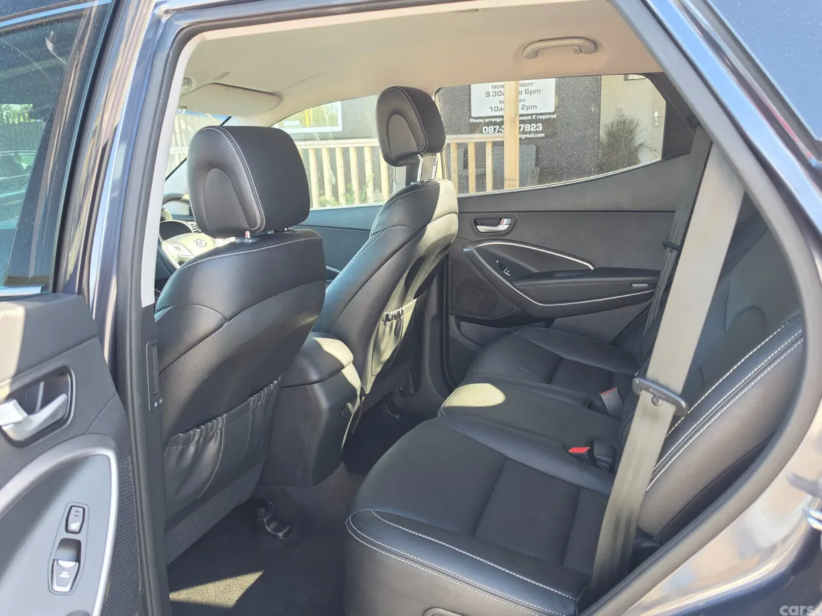 Hyundai Santa Fe SUV, Diesel, 2015, Blue