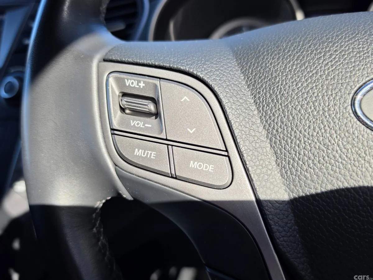 Hyundai Santa Fe SUV, Diesel, 2015, Blue