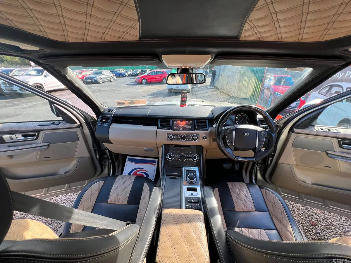 Land Rover Range Rover Sport SUV, Diesel, 2012, Gold