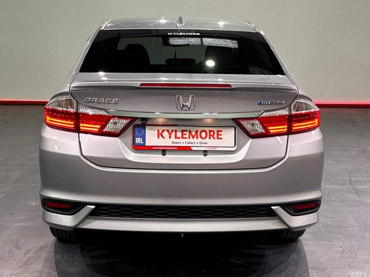 Honda Grace Saloon, Petrol Hybrid, 2021, Silver