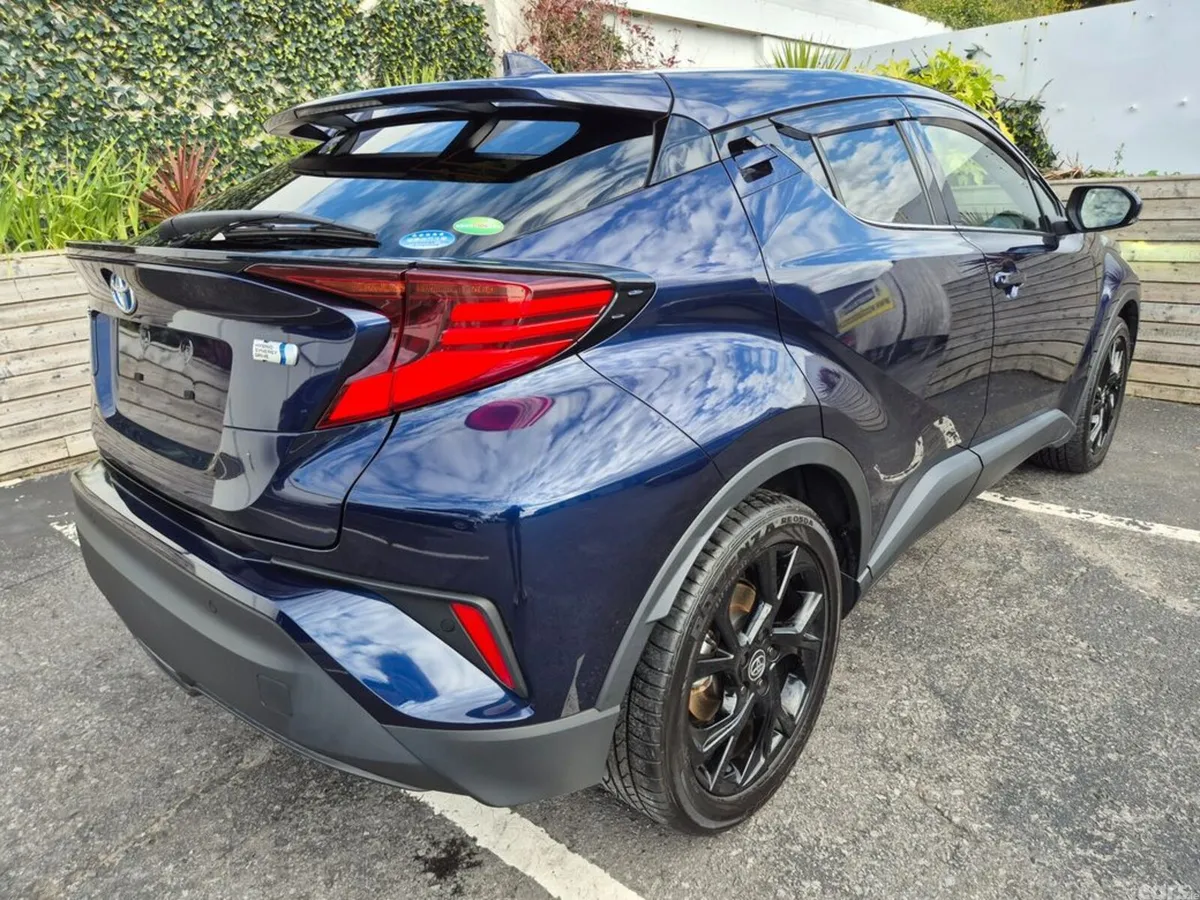 Toyota C-HR SUV, Petrol Hybrid, 2021, Blue