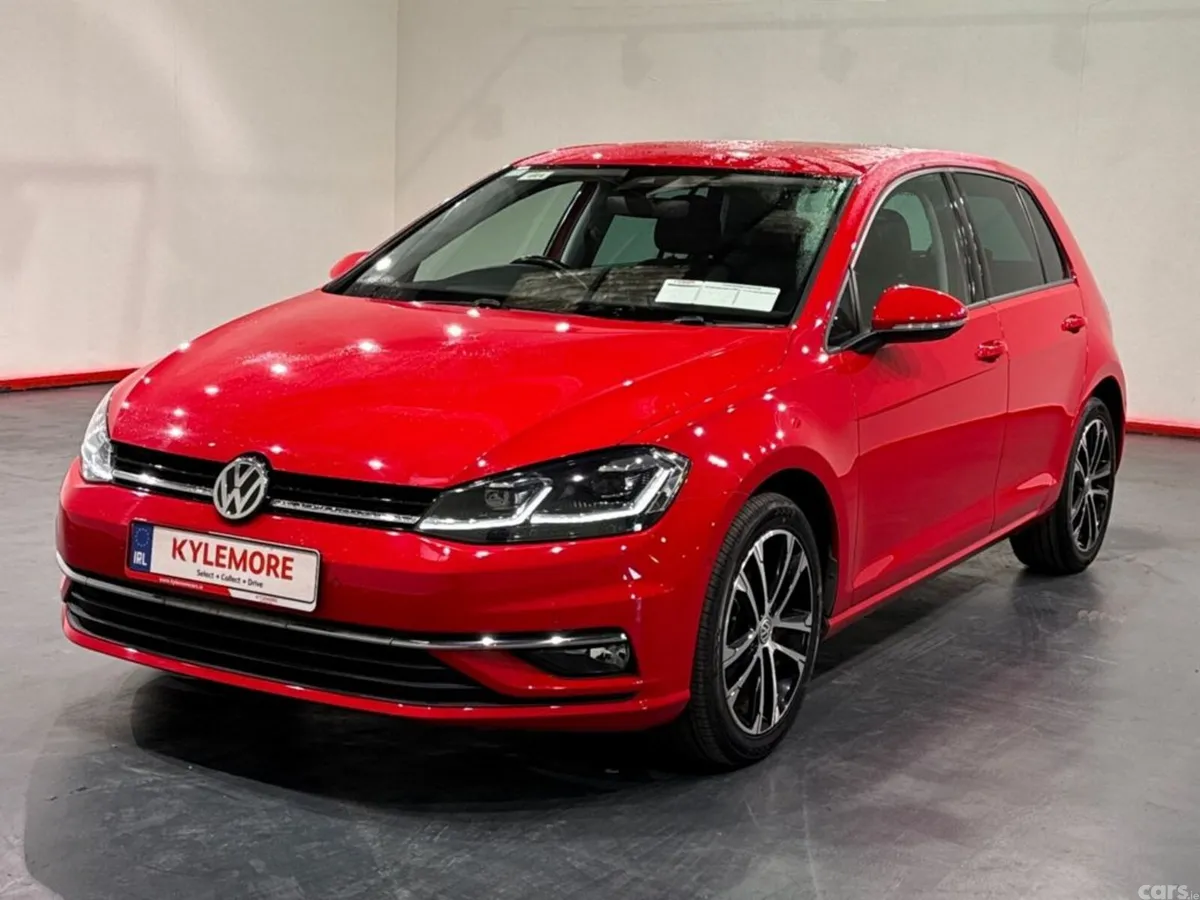 Volkswagen Golf Hatchback, Petrol, 2019, Red