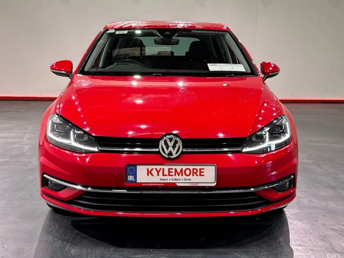Volkswagen Golf Hatchback, Petrol, 2019, Red