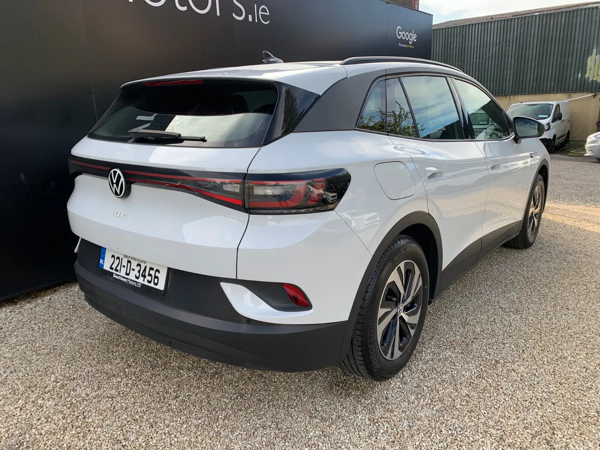 Volkswagen ID.4 Hatchback, Electric, 2022, White