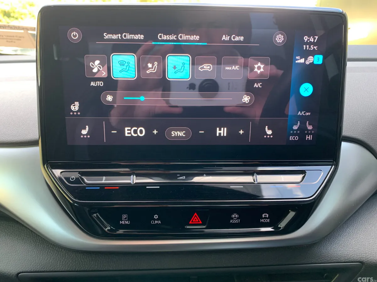 Volkswagen ID.4 Hatchback, Electric, 2022, White