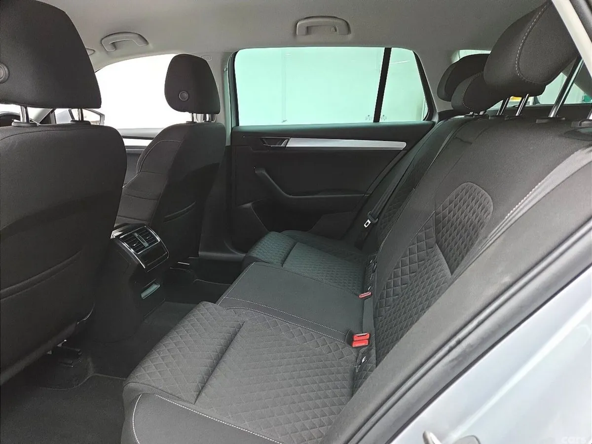 Skoda Superb Estate, Diesel, 2023, Grey