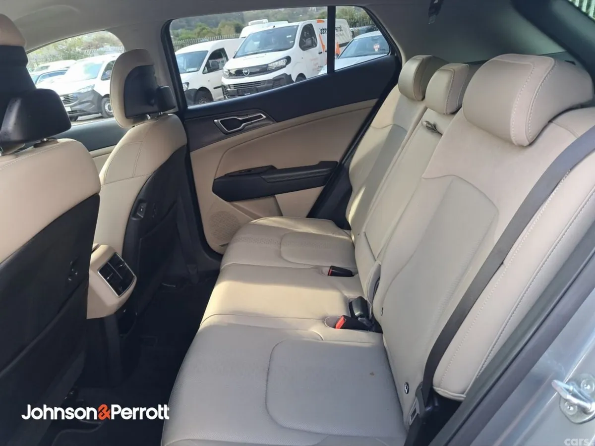 Kia Sportage SUV, Petrol Plug-in Hybrid, 2023, Grey