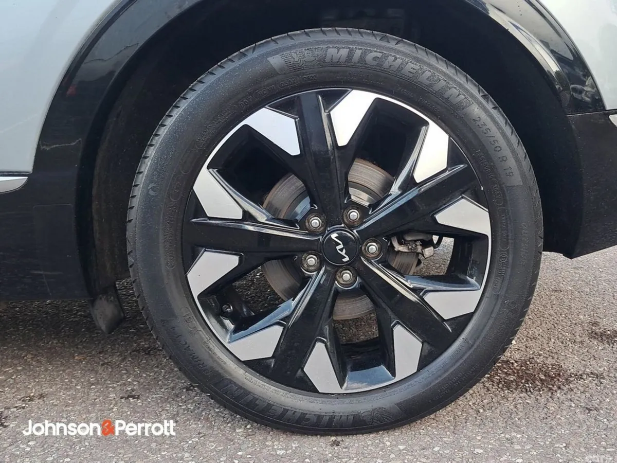 Kia Sportage SUV, Petrol Plug-in Hybrid, 2023, Grey