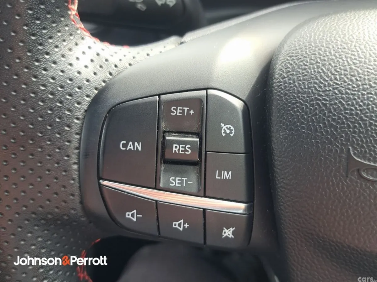 Ford Puma MPV, Petrol Hybrid, 2021, Red