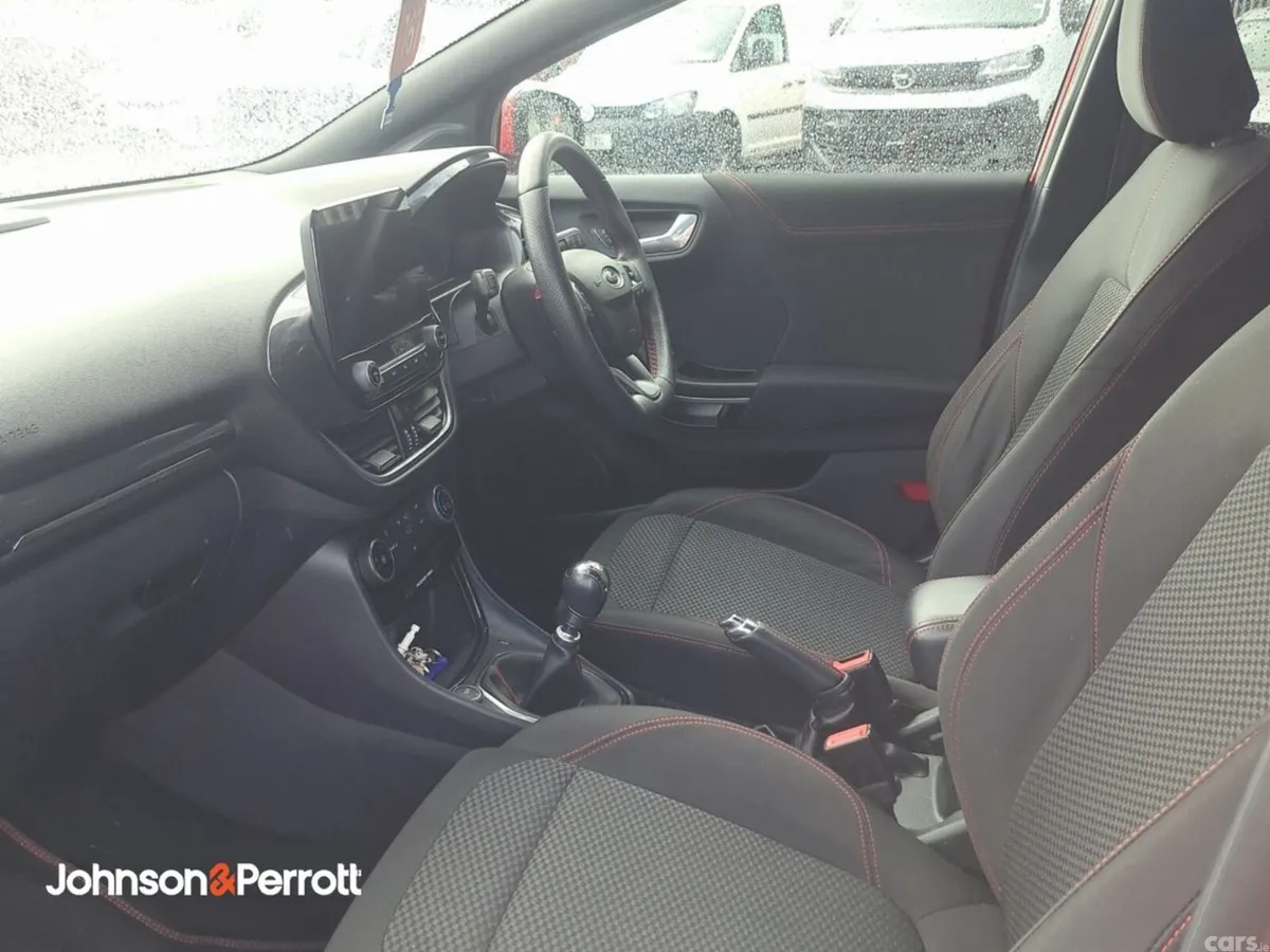 Ford Puma MPV, Petrol Hybrid, 2021, Red