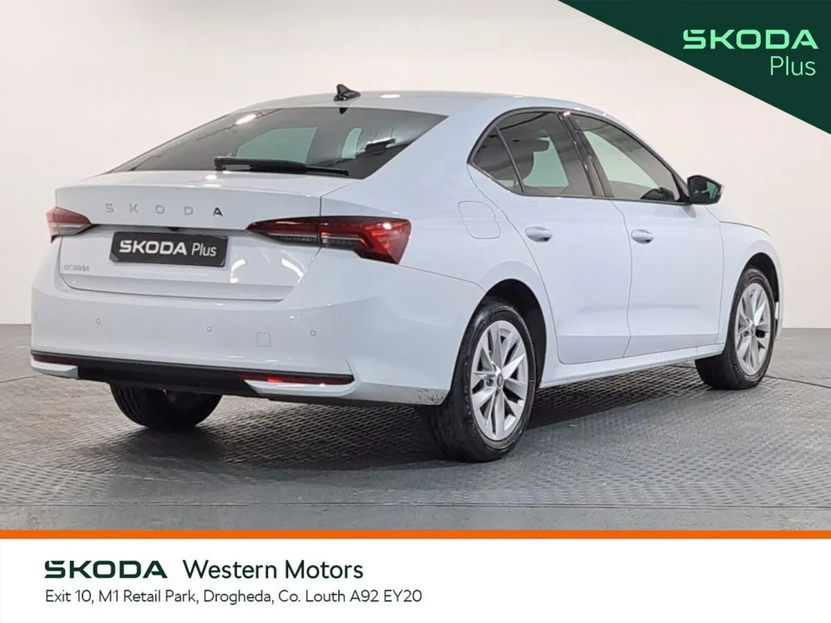 Skoda Octavia Saloon, Diesel, 2026, White