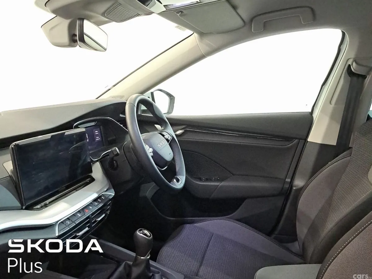 Skoda Octavia Saloon, Diesel, 2026, White