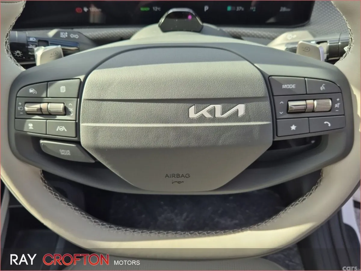 Kia EV6 MPV, Electric, 2026, White