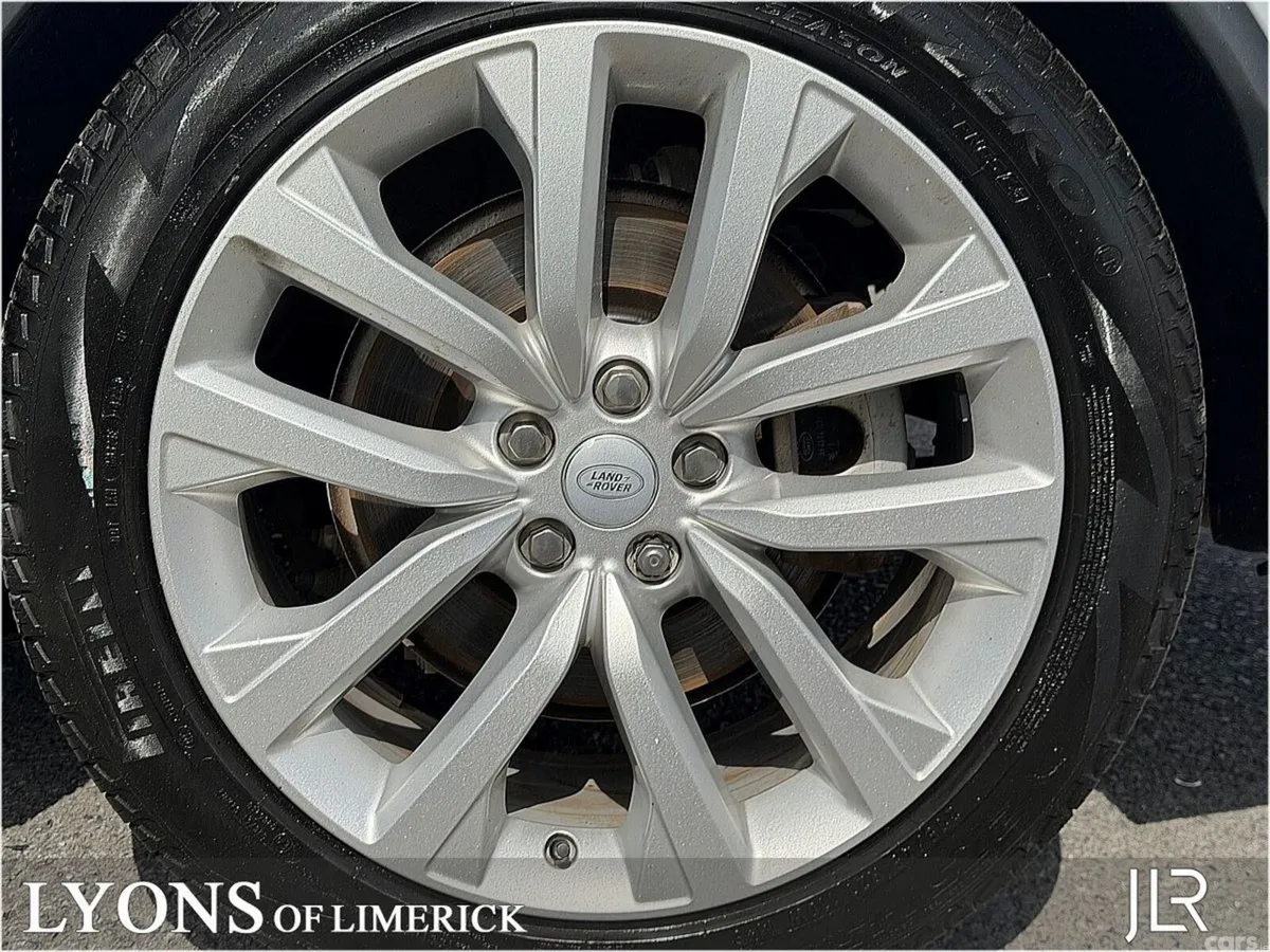 Land Rover Discovery SUV, Diesel, 2024, Silver