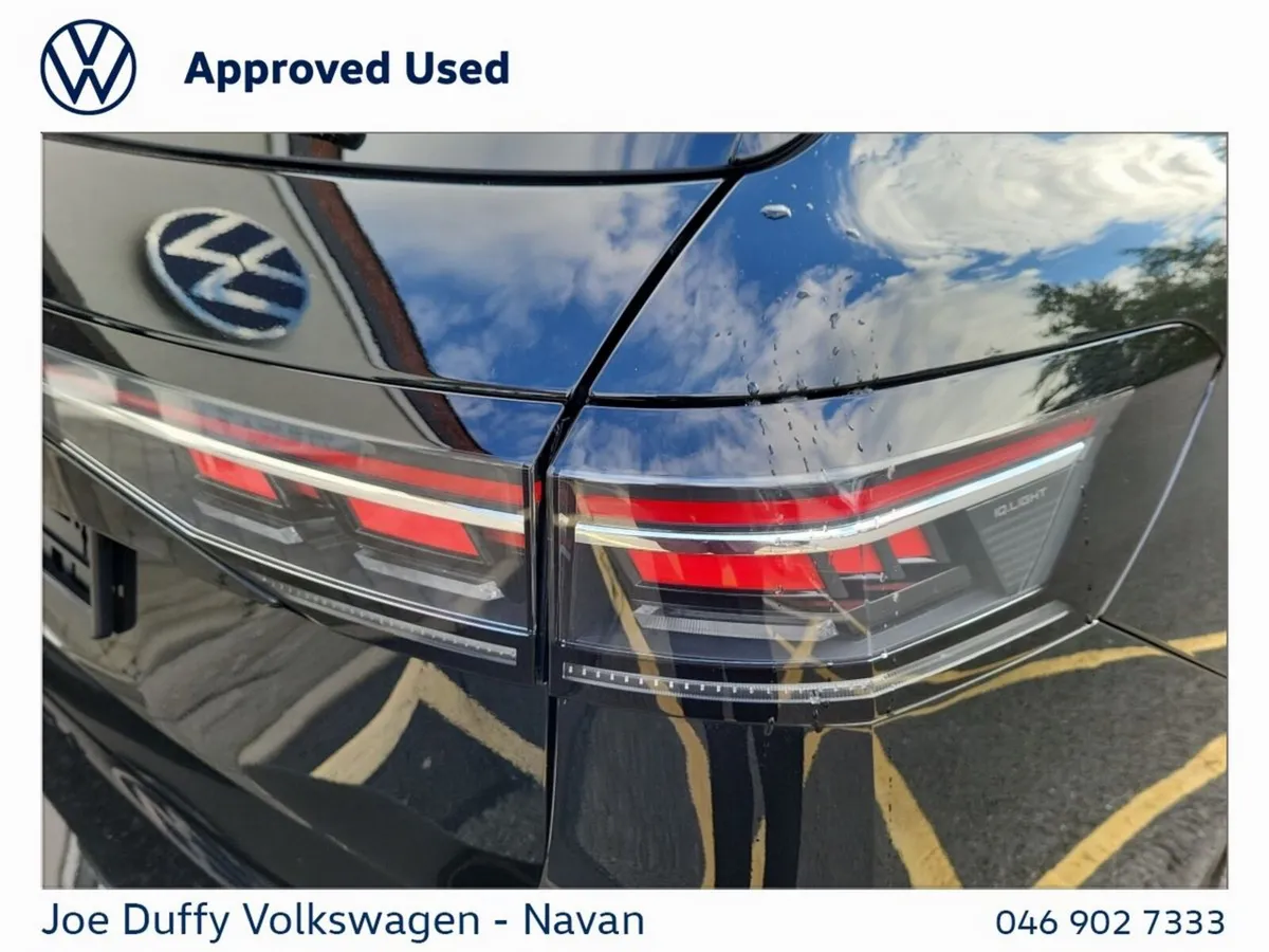 Volkswagen Passat Estate, Petrol Plug-in Hybrid, 2025, Black