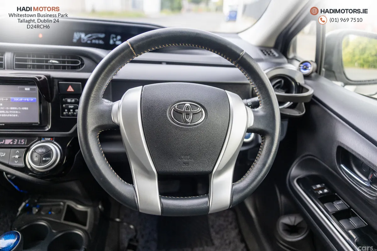 Toyota Aqua Hatchback, Petrol Hybrid, 2015, White