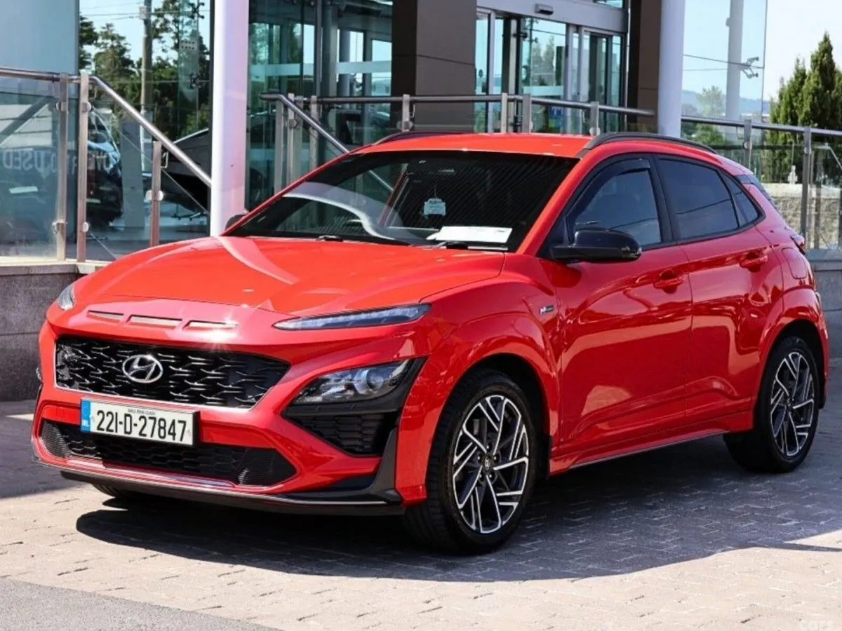 Hyundai KONA MPV, Petrol, 2022, Red