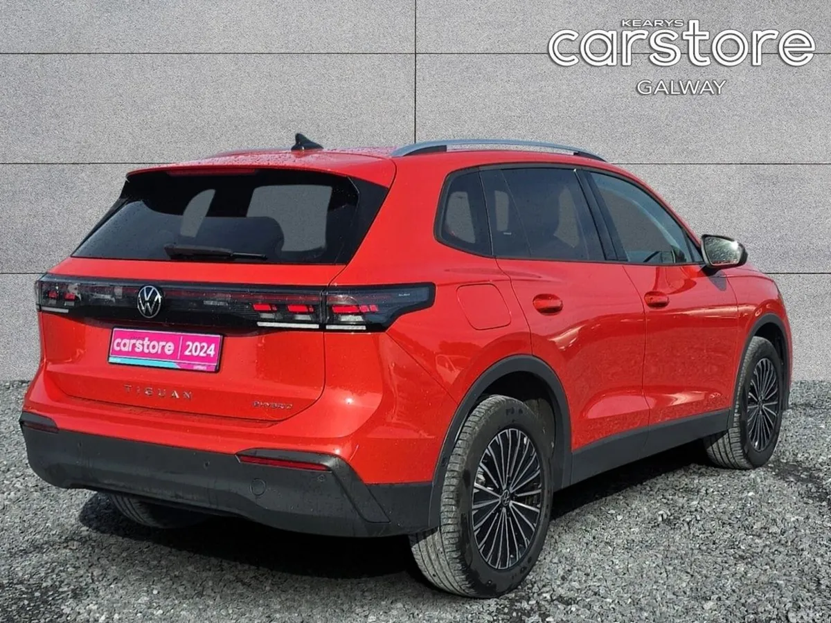 Volkswagen Tiguan SUV, Petrol Hybrid, 2024, Red