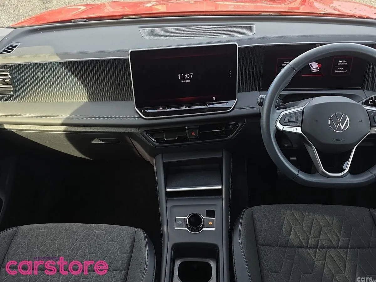 Volkswagen Tiguan SUV, Petrol Hybrid, 2024, Red