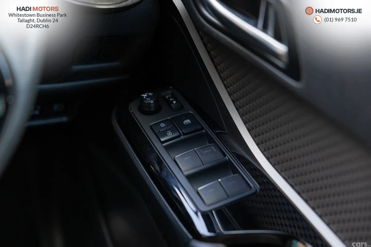Toyota C-HR SUV, Petrol Hybrid, 2019, Black