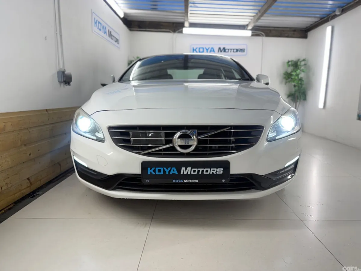 Volvo S60 Saloon, Diesel, 2017, White
