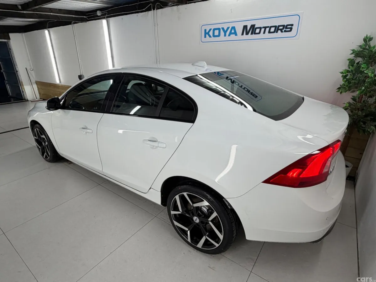 Volvo S60 Saloon, Diesel, 2017, White