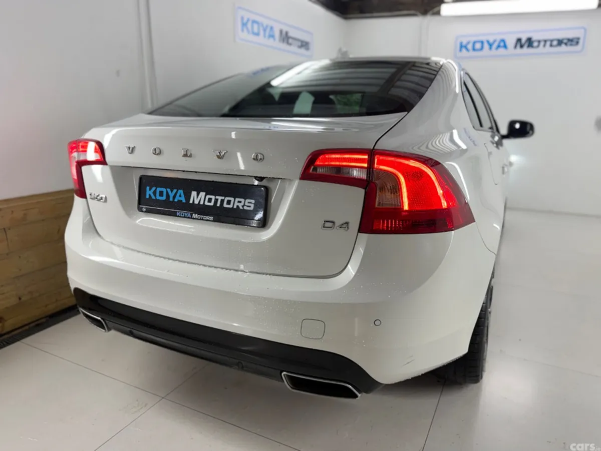 Volvo S60 Saloon, Diesel, 2017, White