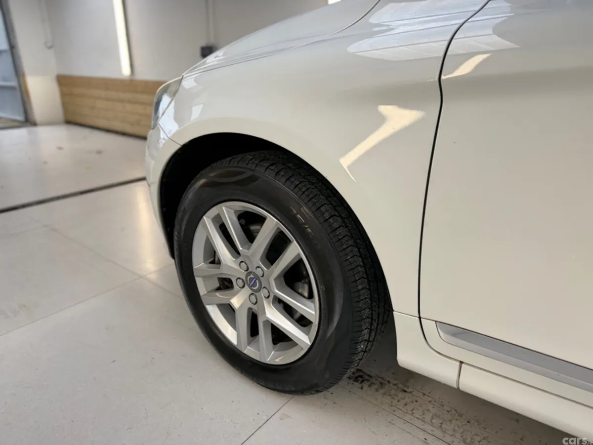 Volvo XC60 SUV, Diesel, 2017, White