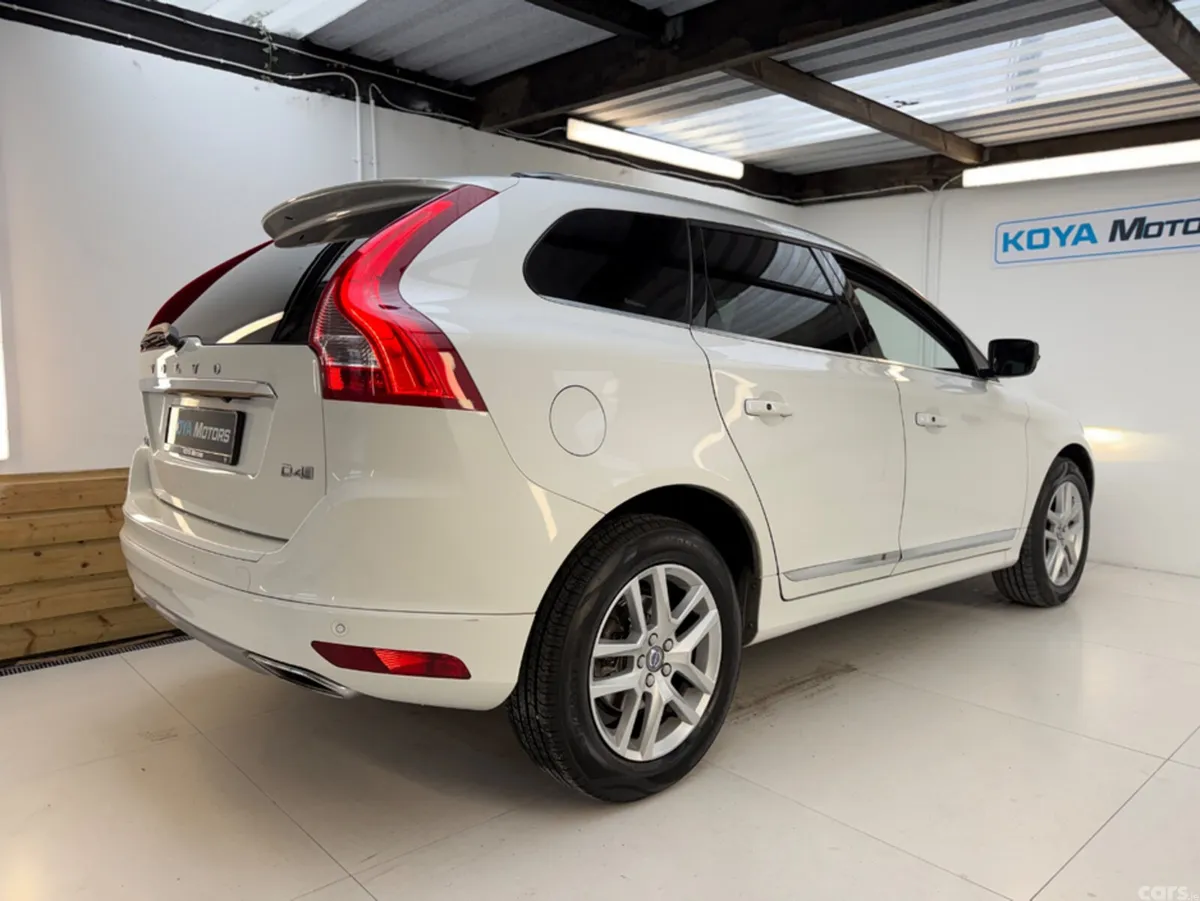 Volvo XC60 SUV, Diesel, 2017, White