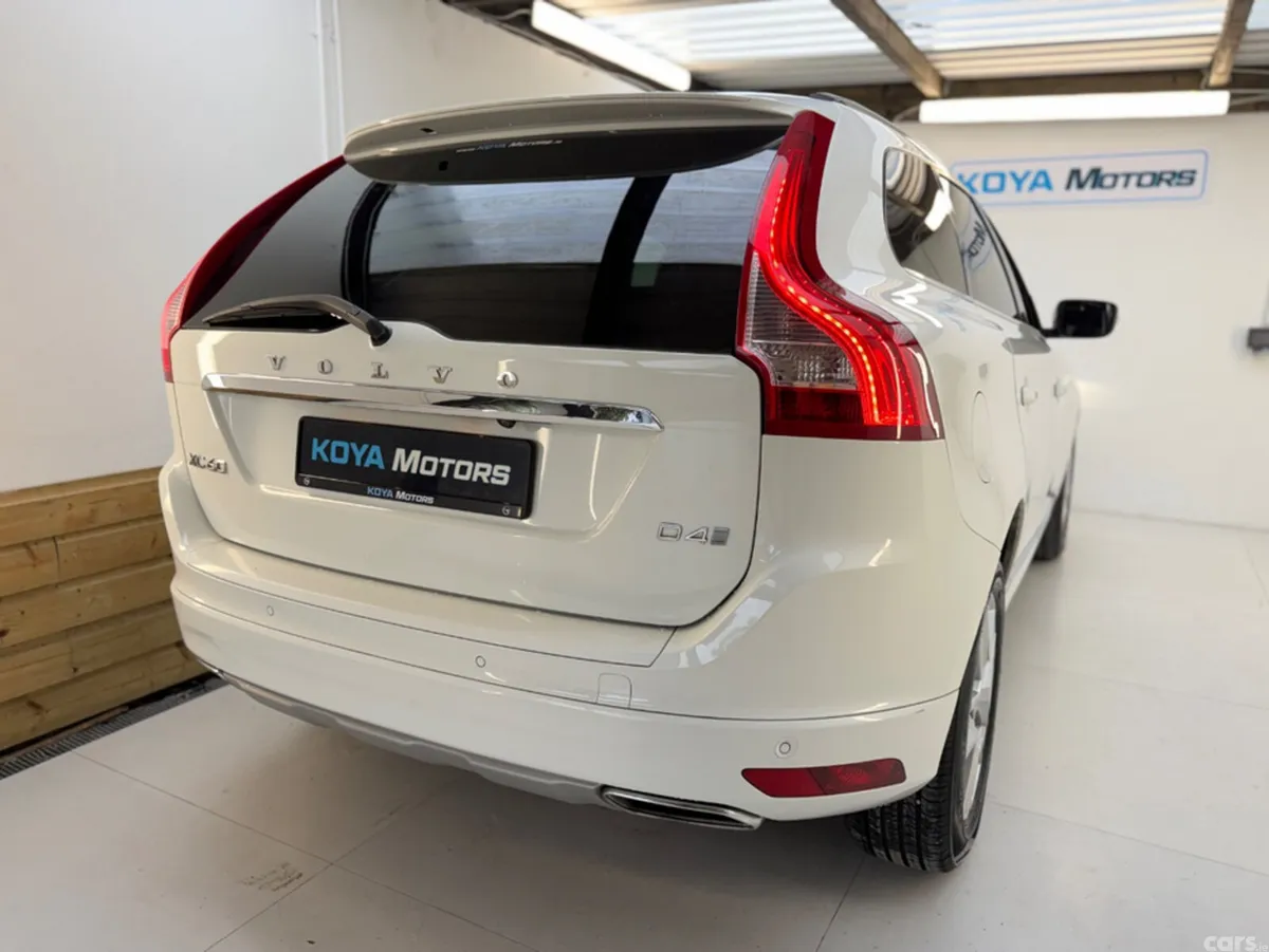 Volvo XC60 SUV, Diesel, 2017, White