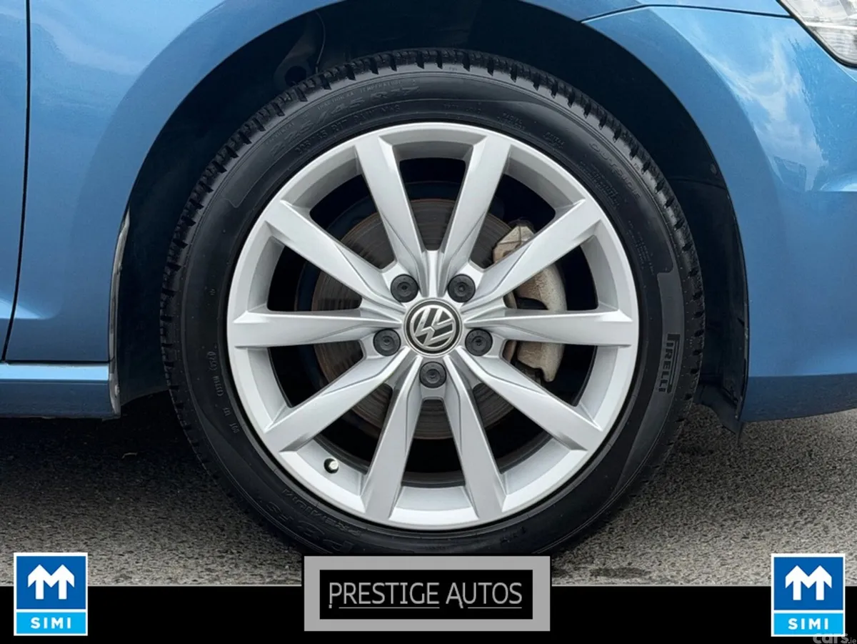 Volkswagen Golf Estate, Petrol, 2017, Blue