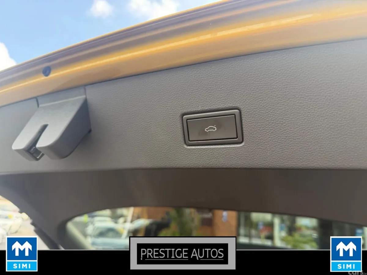 Volkswagen T-Roc SUV, Diesel, 2020, Gold