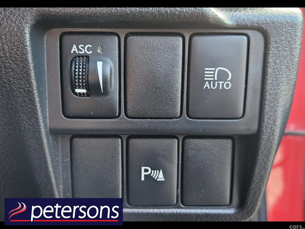 Lexus IS Saloon, Petrol Hybrid, 2017, Red