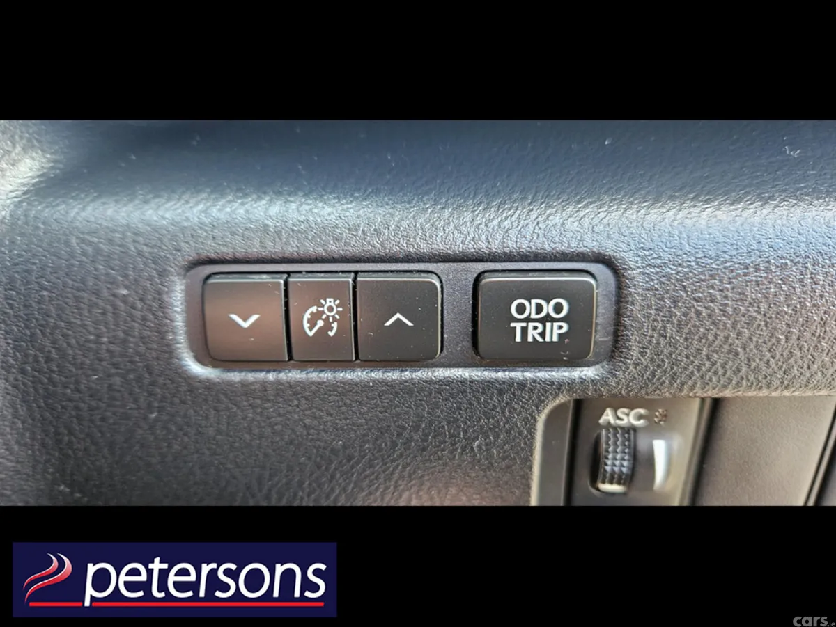 Lexus IS Saloon, Petrol Hybrid, 2017, Red
