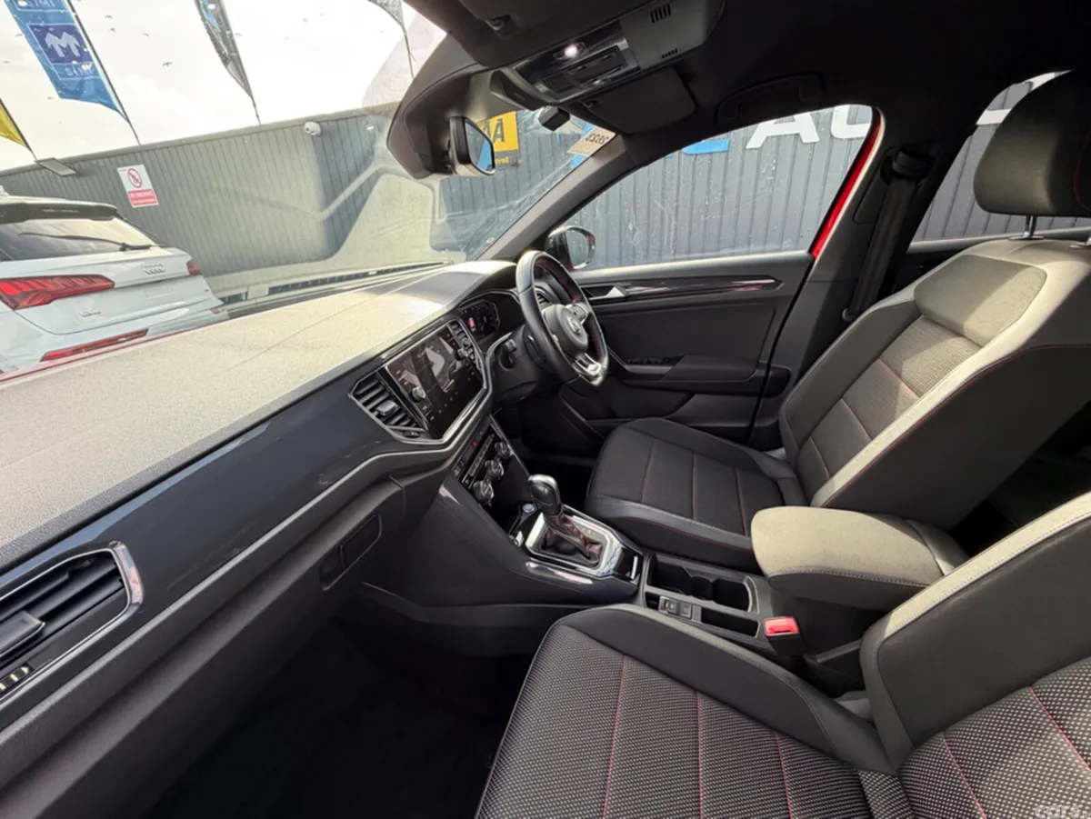Volkswagen T-Roc SUV, Diesel, 2021, Red