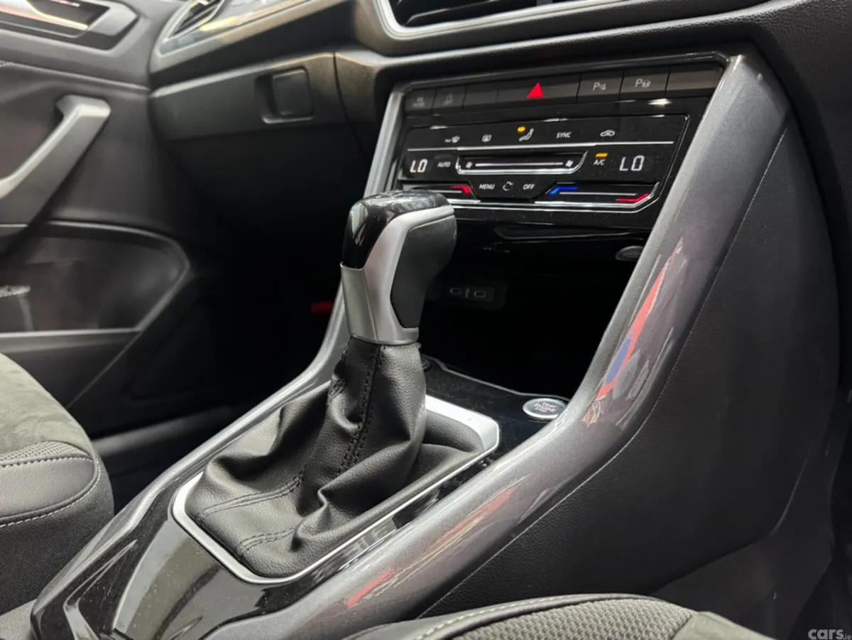 Volkswagen T-Roc SUV, Diesel, 2024, White