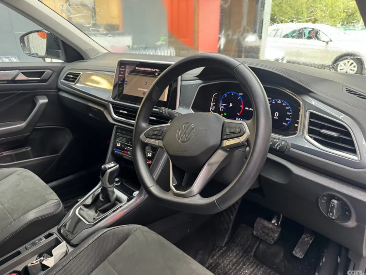 Volkswagen T-Roc SUV, Diesel, 2024, White