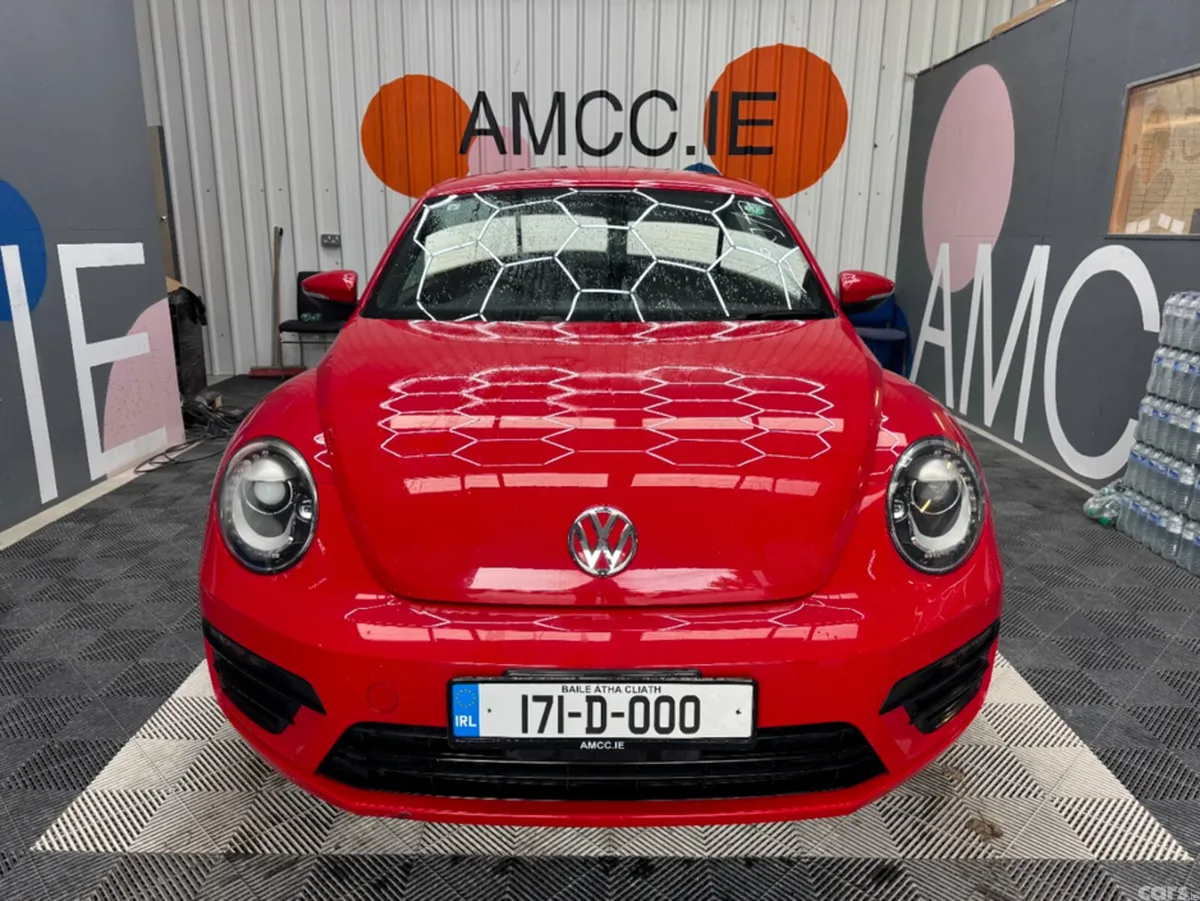 Volkswagen Beetle 2017 VOLKSWAGEN BEETLE 92,000KM, Lusk